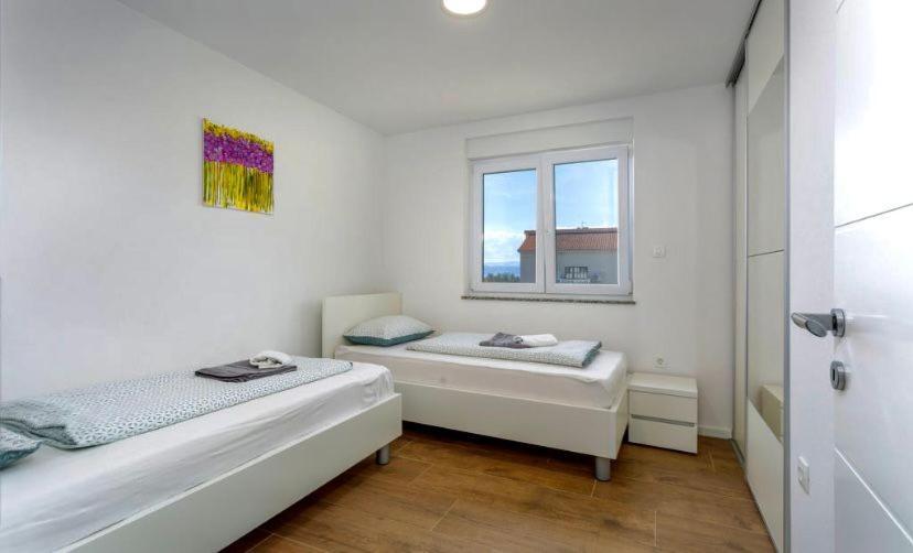 Apartmani Grgic On The Adress Branka Fucica 96 マリンスカ エクステリア 写真